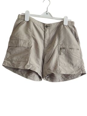 The North Face Women's Cargo Shorts in Light Beige